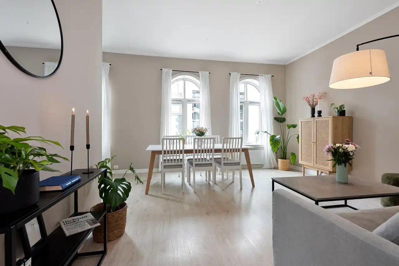 Home Window Tint: Comfort & Energy Savings